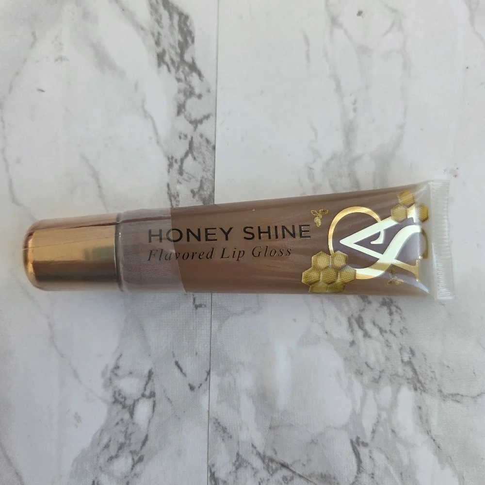 1 Victoria's Secret Lip Gloss  Flavored Favorities New